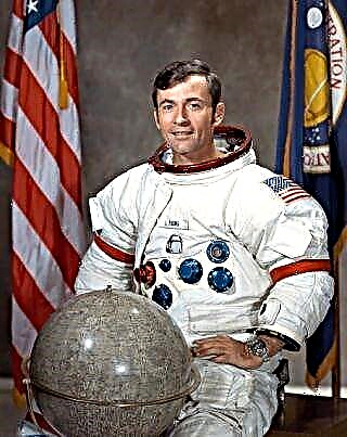 John Young: Ylpeä astronautti