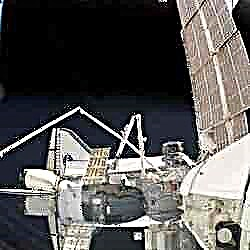 Astronauter Forbered dig på Spacewalk til at fjerne Gap Filler