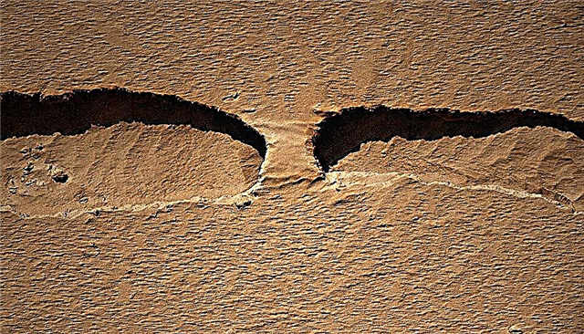 Ponte de pedra em Marte