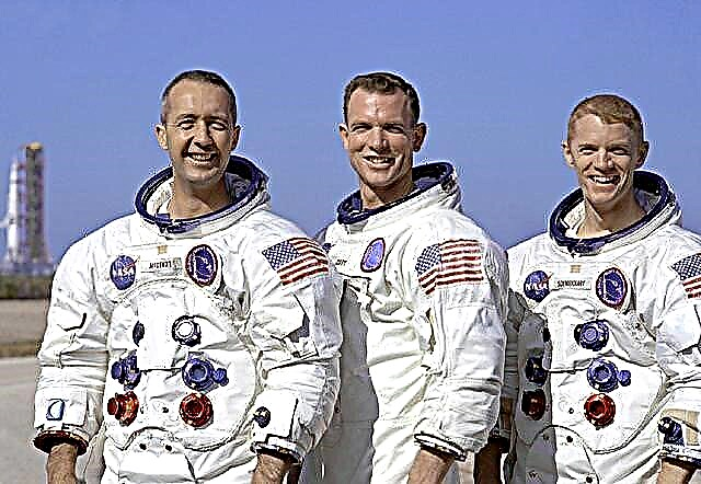 Sống từ năm 1969: Apollo 9 trở về nhà