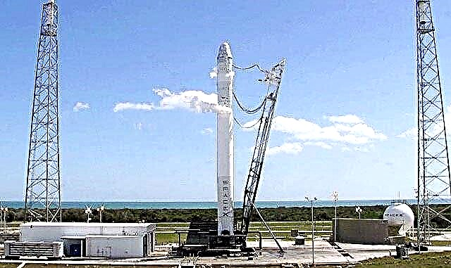 „SpaceX“ užbaigia svarbų „Wet Dress“ repeticijos testą būsimam skrydžiui į kosminę stotį - žurnalas „Space“