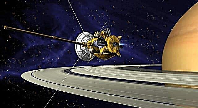 Cassini se bo preklopil na rezervne potisnike
