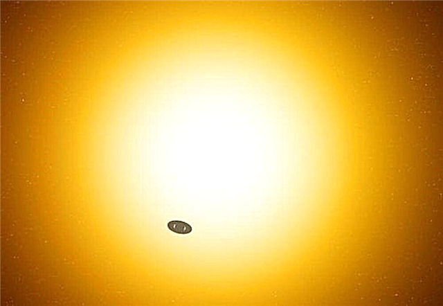 Er eksoplaneter med "bomullsgodteri" med lav tetthet faktisk bare vanlige planeter med ringer? - Space Magazine