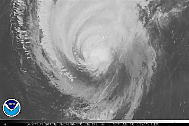 تظهر صور الأقمار الصناعية إعصار إيغور من المحتمل أن يضرب مباشرة في برمودا