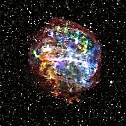 Chandra ser en stjernes død i detaljer