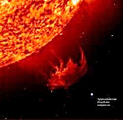 „Astronomická jednotka“ může vyžadovat upgrade, protože časopis Sun Sunes Mass Mass - Space Magazine