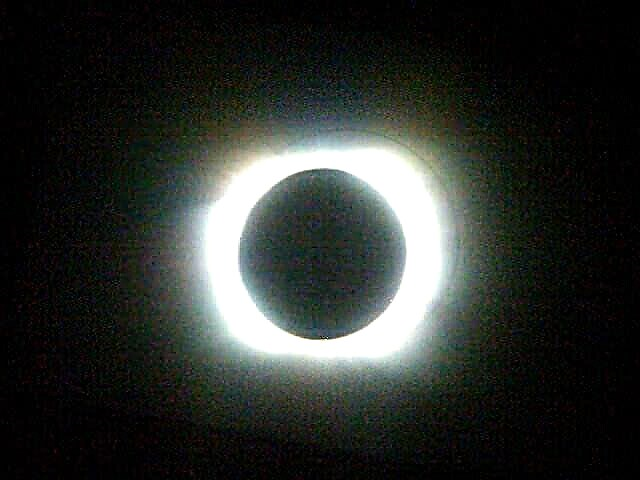 Galeria de 11 de julho Imagens do Eclipse Solar