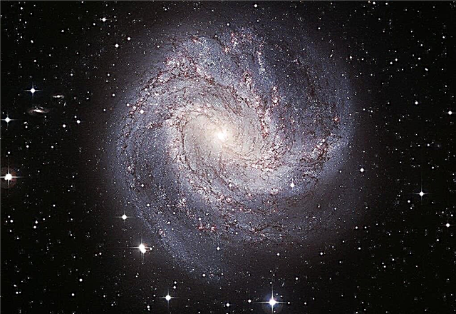 Messier 83 - a galáxia do Pinwheel do sul