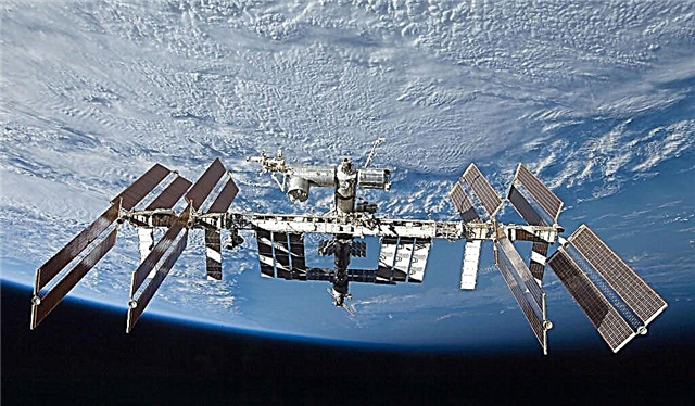 إنذار تسرب الأمونيا على محطة الفضاء الدولية لإخلاء القوات الأمريكية ، الطاقم الآمن