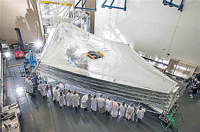 Испытательный агрегат гигантского солнечного щита космического телескопа Джеймса Вебба впервые развернут