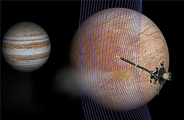 Il y avait des preuves que les geysers d'Europa se cachent dans la vue claire dans les anciennes données de l'engin spatial de 1997