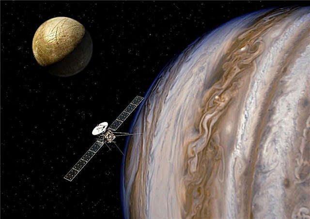Космический корабль, связанный с Юпитером, делает небольшой шаг в поисках обитаемых миров