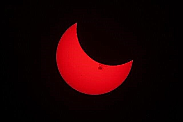Belles images de l'éclipse solaire partielle du 23 octobre 2014
