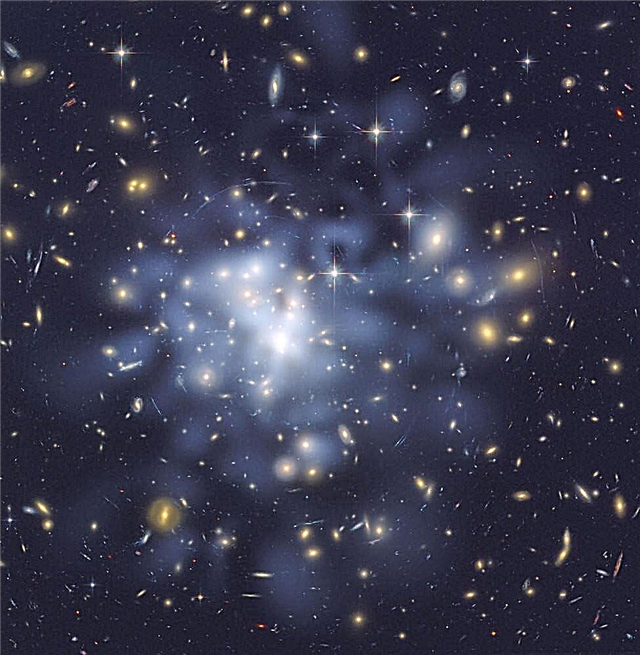 Hubble proporciona el mapa de materia oscura más detallado hasta el momento