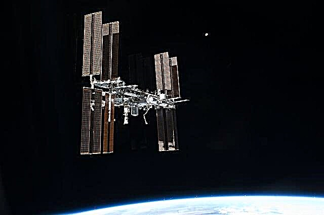Rancangan Spacewalk Kontingensi Spurs Komputer Stesen Angkasa yang Gagal