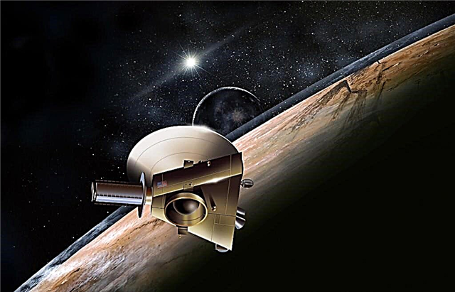 Kapal Angkasa Pluto Bangun Untuk Pertemuan Dekat yang Menarik Tahun Depan
