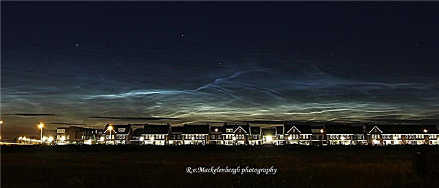 Sjældne og smukke natthindrende skyer Wow over Holland - Galleri
