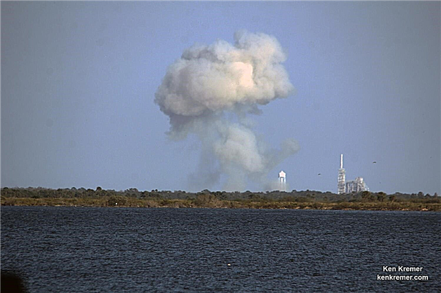 SpaceX Falcon 9 หายใจไฟครั้งแรกที่ KSC Pad 39A - การทดสอบไฟไหม้แบบคงที่ประสบความสำเร็จปูเส้นทางสู่ 18 กุมภาพันธ์ ISS Launch