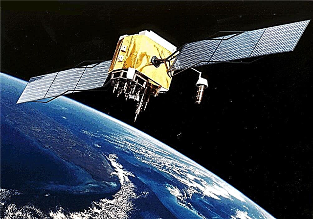 Wie Satelliten im Orbit bleiben