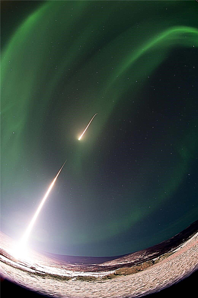 La NASA tire une fusée dans les aurores boréales, pour la science!