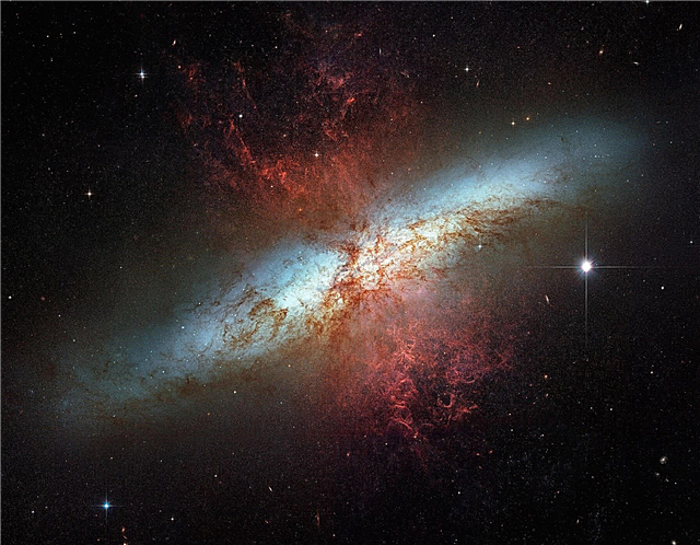 „Messier 82“ - cigarų galaktika