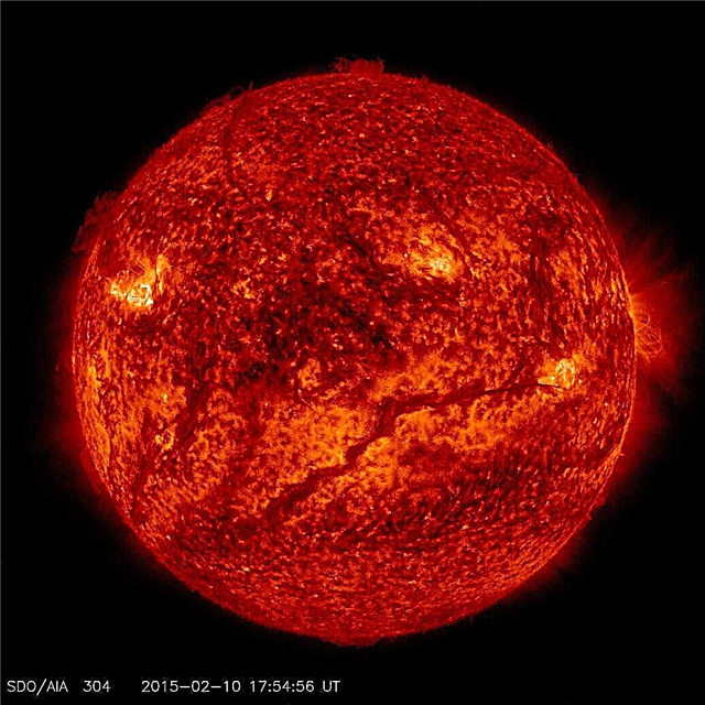 Une étoile semblable au soleil montre que le champ magnétique a été la clé de la première vie sur Terre