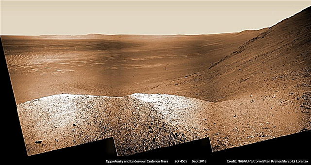 الفرصة تتألق من خلال 4500 غروب على المريخ و الأخاديد لم يأتوا بعد!