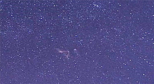 Hihetetlen felvétel azt mutatja, hogy a Perseid Meteor felrobban