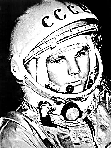 1961年4月12日：宇宙で最初の人間