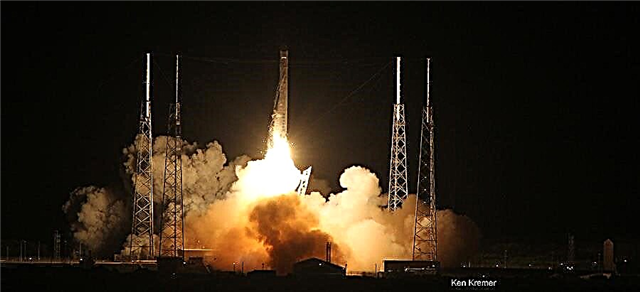 Historisk SpaceX Dragon Docking till ISS - Höjdpunkter Video