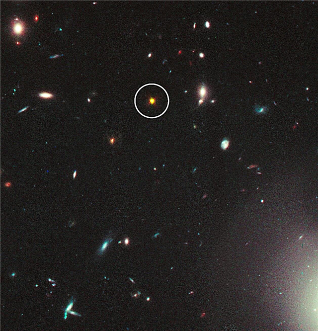 Το αρχαίο Quasar λάμπει λαμπρά, αλλά λείπουν όλα τα αστέρια του γαλαξία