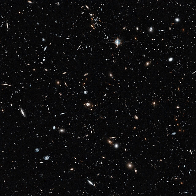 Noua vizualizare Hubble arată obiectele de mai multe miliarde de ori decât vă pot vedea ochii