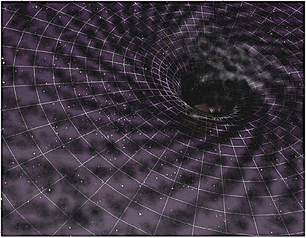 يجد الفلكيون أن الثقوب السوداء لا تمتص المادة المظلمة