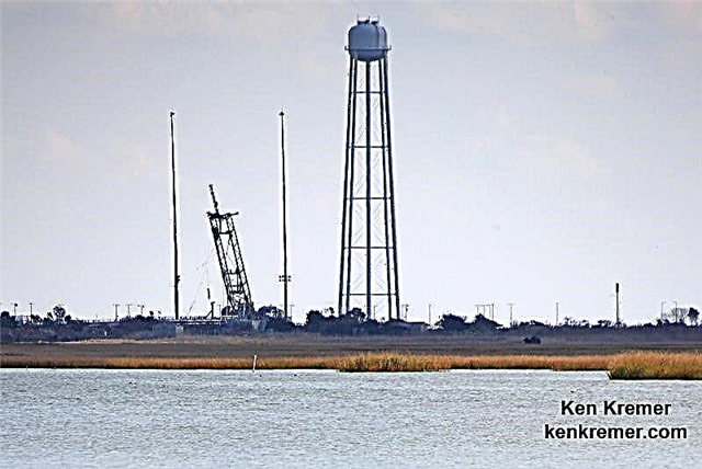 Launch Pad Damage Discernible in Aftermath of Catastrophic Antares Launch Failure - Ảnh độc quyền