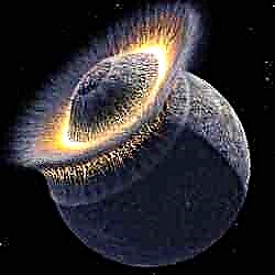 Plutón nació con sus lunas
