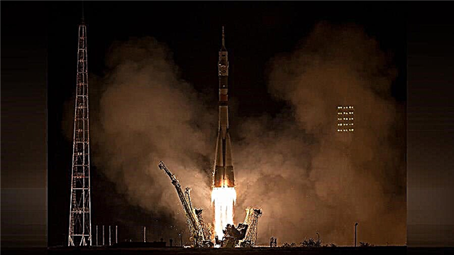 Trío ruso-estadounidense despega y aborda la estación espacial internacional después de una trayectoria rápida