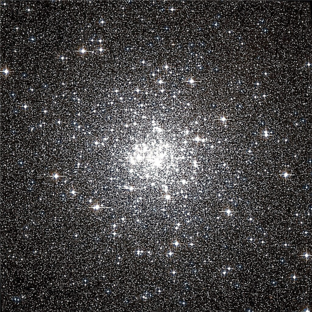 ميسيير 92 - الكتلة الكروية NGC 6341