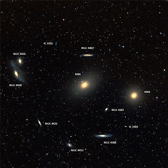 Messier 86 - a galáxia elíptica NGC 4406