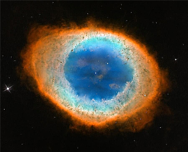 Messier 57 - Prstencová hmlovina