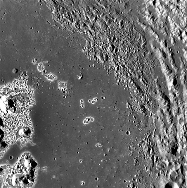 Evidências para a formação de cavidades ativas em Mercúrio