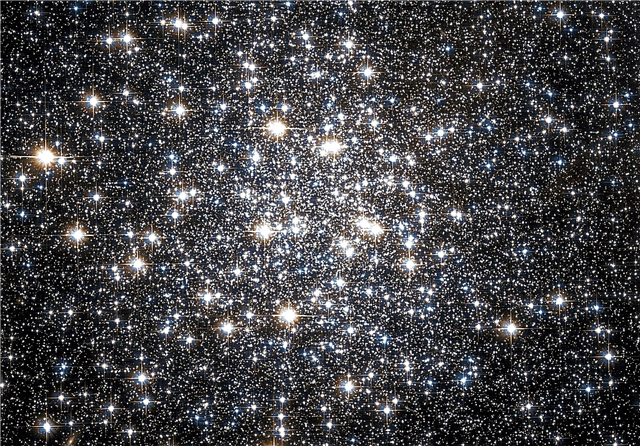 „Messier 10“ (M10) - „NGC 6254“ pasaulinis klasteris