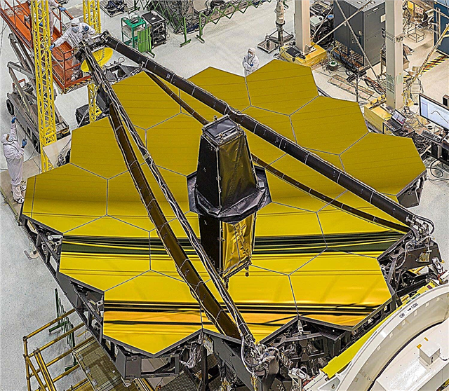 Telescópio espacial James Webb tira as luvas