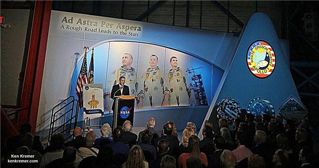 Vyznamenání pocty NASA Fallen Apollo 1 Crew 50 let po tragédii