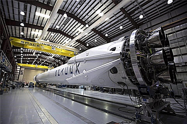 SpaceX lähtestab kosmosejaama CRS-6 käivituse 13. aprillini Booster Landing Catempt abil