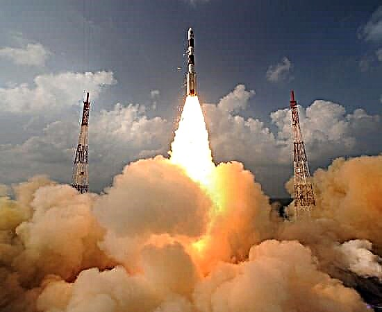 Missão de órbita de Marte da Índia sobe para o planeta vermelho - Glorious Launch Gallery