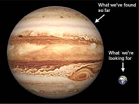 Kiek žemių gali tilpti Jupiteryje?
