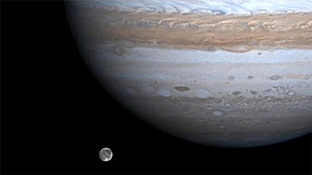 Même Ganymède montre une activité tectonique. Nous allons avoir besoin d'un autre orbiteur Icy Moon