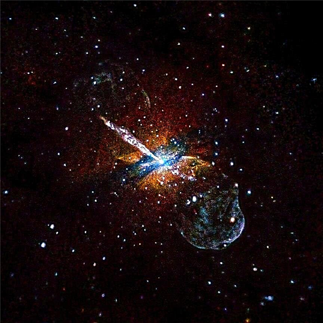 Kapow! Jato do buraco negro destaca uma 'pista de poeira' galáctica a 12 milhões de anos-luz de distância