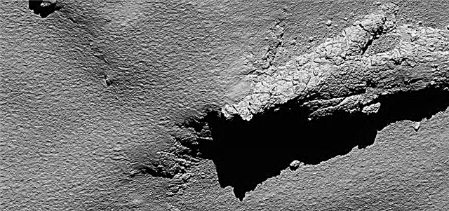 Rosetta Wows s úžasnými zábermi z kométy 67P pred záverečným 'Crunchdown'