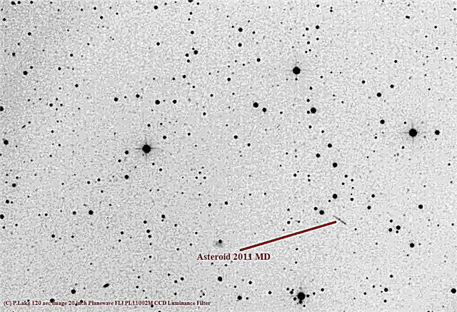 Bliži se: slike, videozapis Asteroid 2011 MD